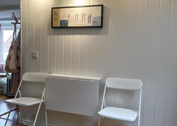 Centre Treehouse With Backyard - Two Bedroom Appartamento *